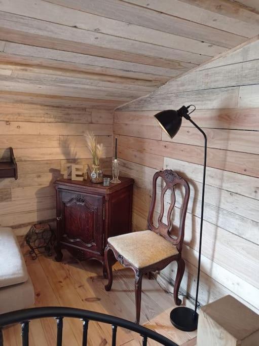 Вилла Le P'Tit Nid : Mini Loft Pour 2 A 4 Personnes Tellin Экстерьер фото