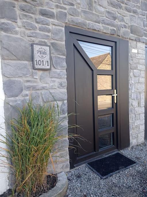 Вилла Le P'Tit Nid : Mini Loft Pour 2 A 4 Personnes Tellin Экстерьер фото