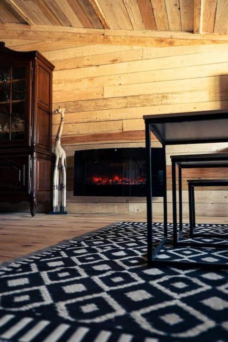 Вилла Le P'Tit Nid : Mini Loft Pour 2 A 4 Personnes Tellin Экстерьер фото